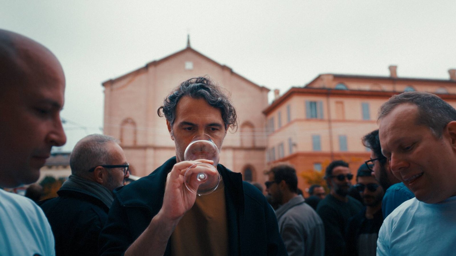 Lambrusco Republic, serie documentaria di Andrea Mignòlo – Filippo Marchi